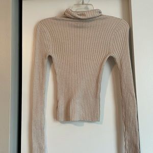 Long sleeve turtleneck